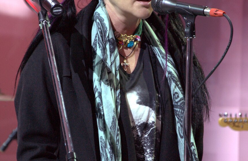 Линда выступила в программе "Живой звук" 7 фото