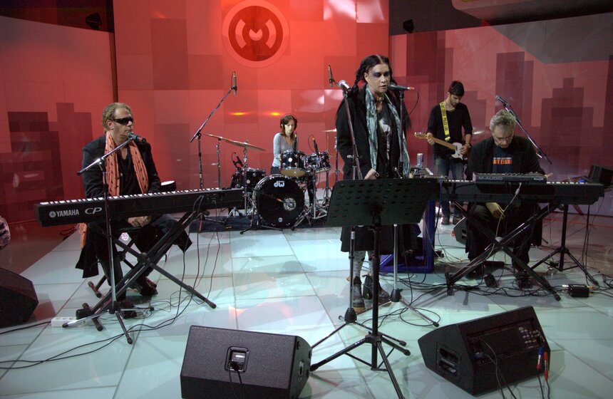 Линда выступила в программе "Живой звук" 10 фото