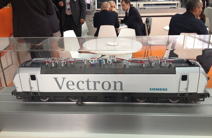 В Щербинке открылся железнодорожный салон "Экспо 1520" 15 фото