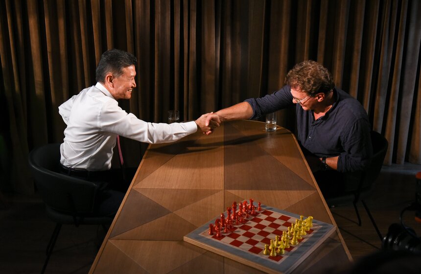 Кирсан Илюмжинов на съемках программы "Важная персона" 1 фото