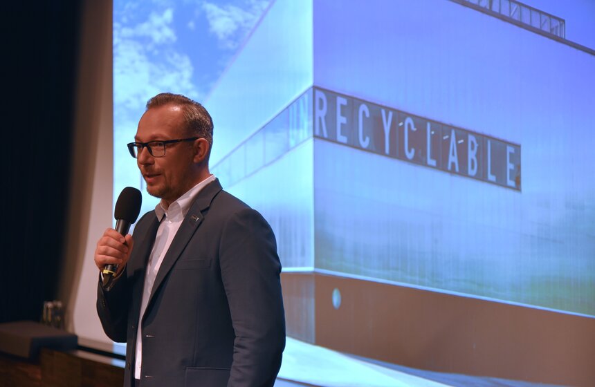 В "Гараже" пройдет выставка о грядущем будущем и экологическом дисбалансе 6 фото