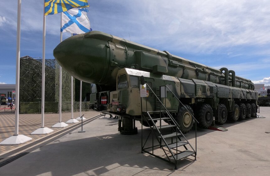 Первая ракета "Тополь-М", которая была создана российскими конструкторами после распада СССР