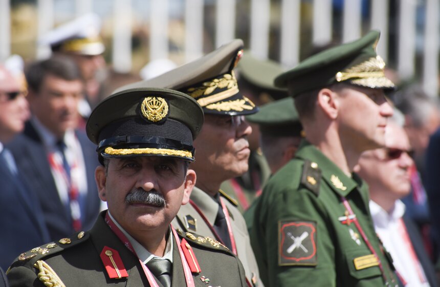 Свои национальные экспозиции представляют десять стран: Азербайджан, Армения, Белоруссия, Индия, Казахстан, Китай, Пакистан, Таиланд, Турция и ЮАР