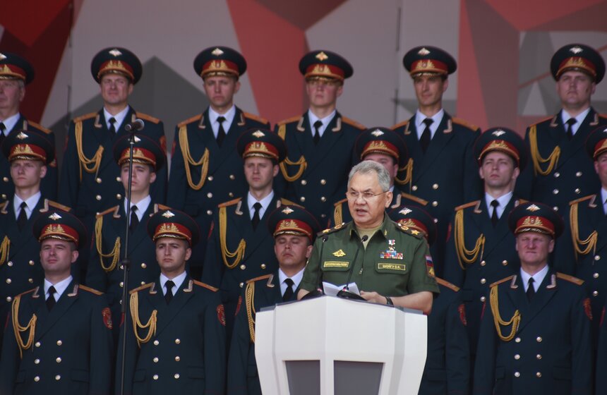 Форум "Армия-2019" открыл министр обороны РФ Сергей Шойгу. Он же и стал одним из первых гостей выставки