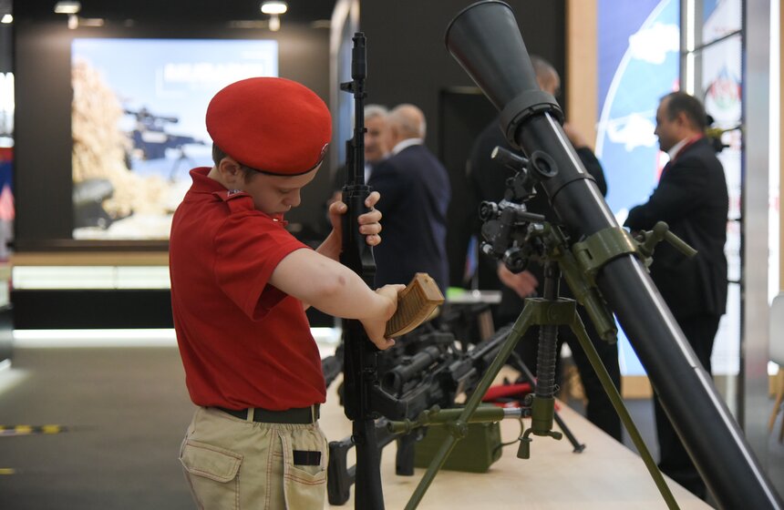 Концерн "Калашников" представил на "Армии-2019" доработанную крупнокалиберную снайперскую винтовку СВ-18