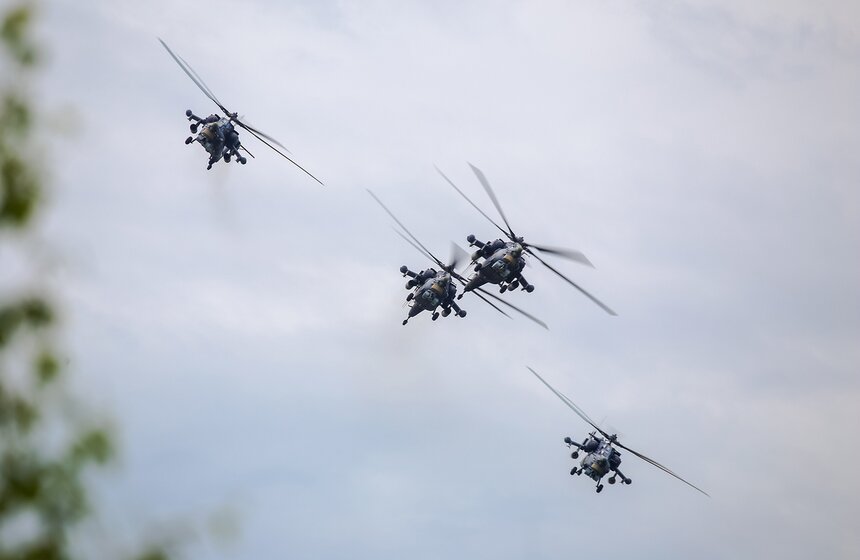 Летная программа Международного военно-технического форума "Армия-2019" 22 фото