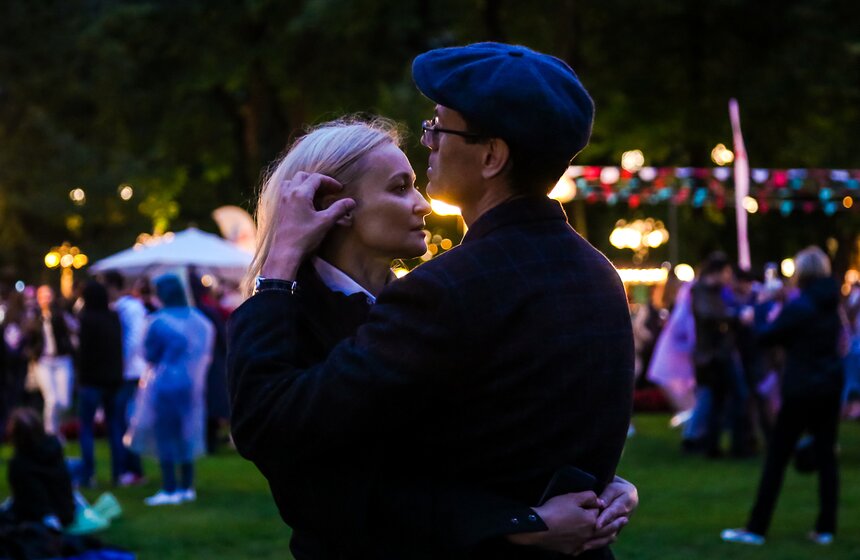 Владимир Шахрин отметил 60-летний юбилей концертом в саду "Эрмитаж" 8 фото