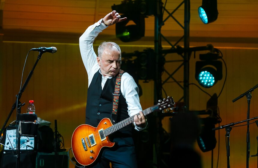 Владимир Шахрин отметил 60-летний юбилей концертом в саду "Эрмитаж" 15 фото