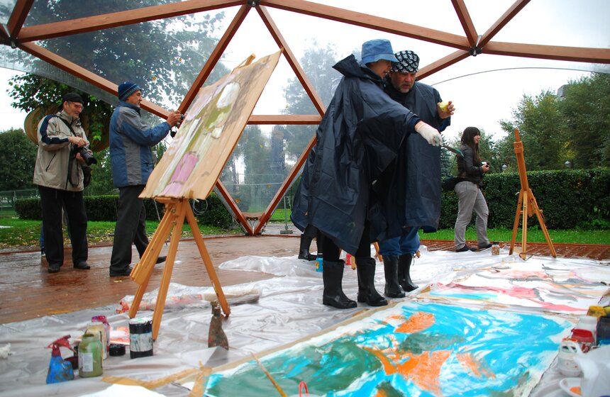 В Парке искусств "Музеон" прошел плэнер по абстрактной живописи 5 фото