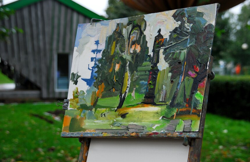 В Парке искусств "Музеон" прошел плэнер по абстрактной живописи 6 фото