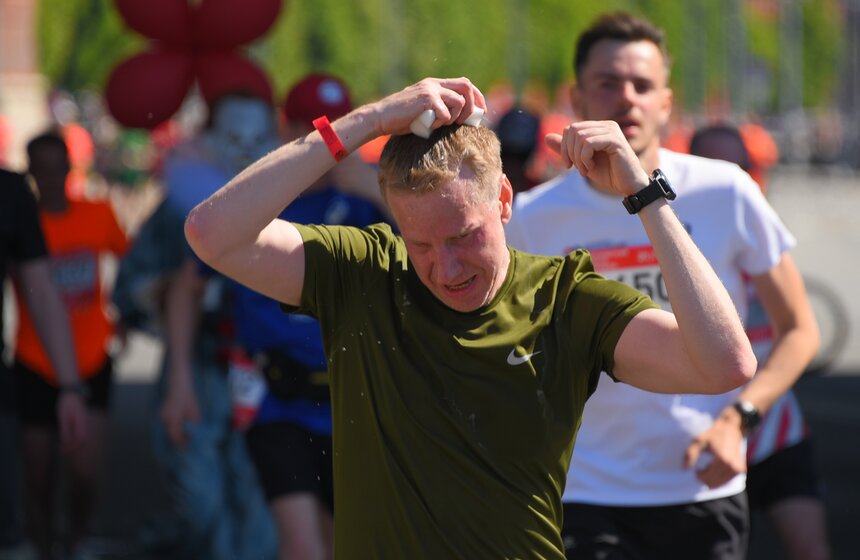 После финиша победители и призеры были протестированы на допинг