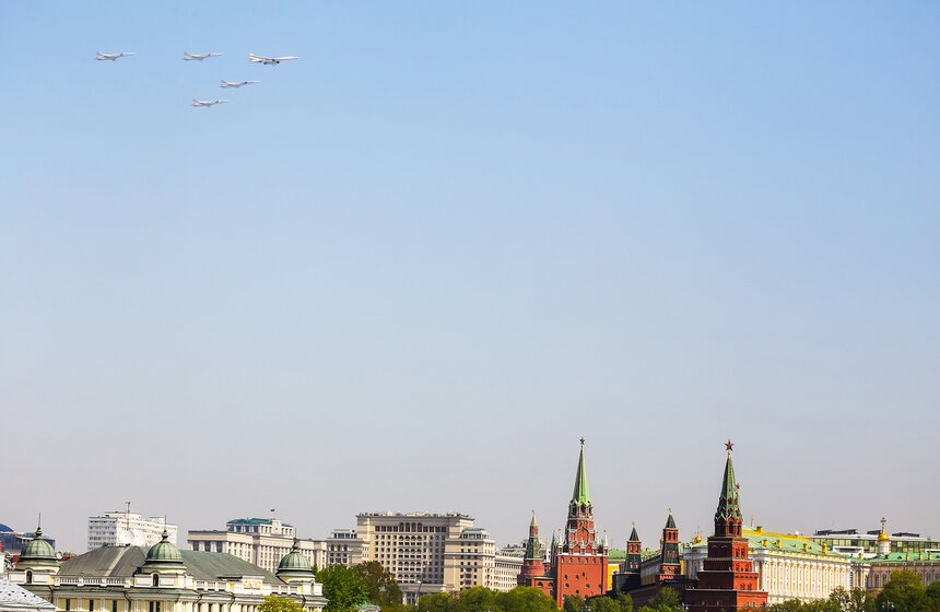 В Москве прошла тренировка воздушной части парада ко Дню Победы 8 фото