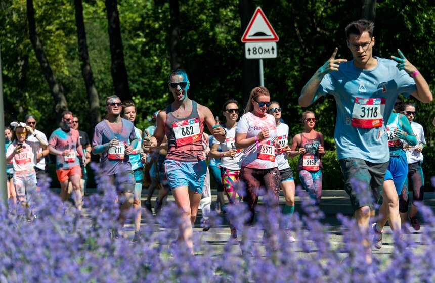 "Красочный забег" в Москве 9 фото