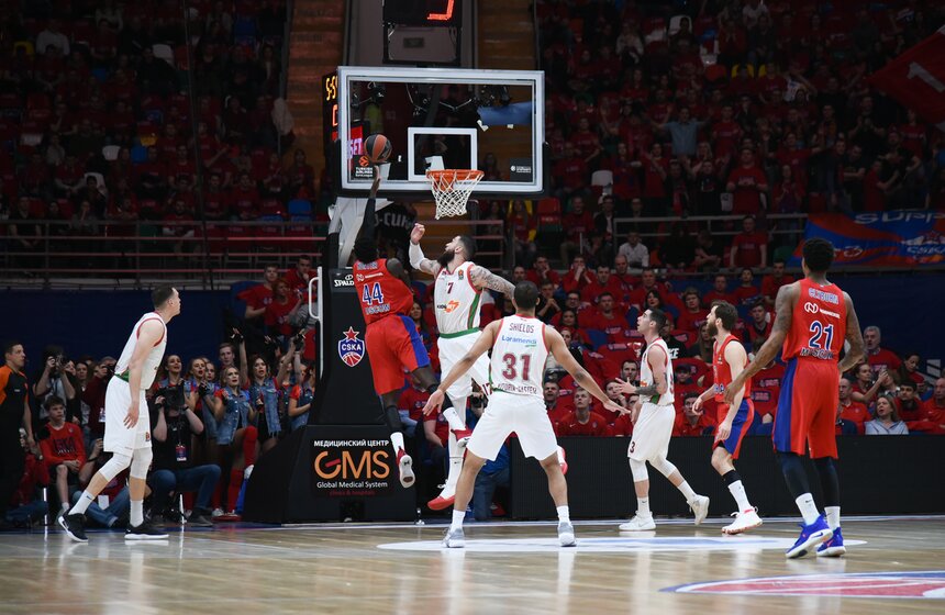 В этот раз игра протекала по похожему сценарию. Баски чуть активнее начали поединок.