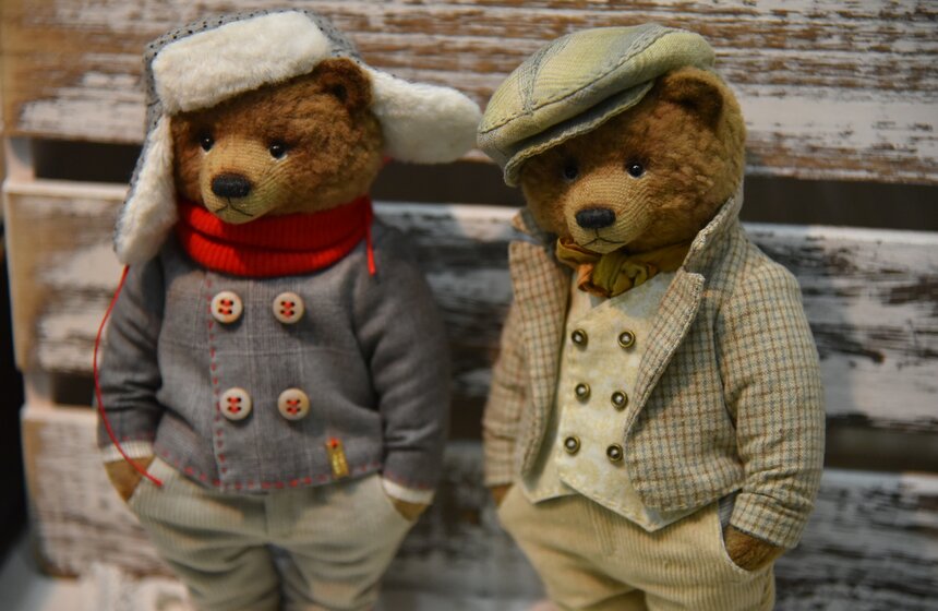 На выставке представлены более 10 000 кукол и мишек Тедди.