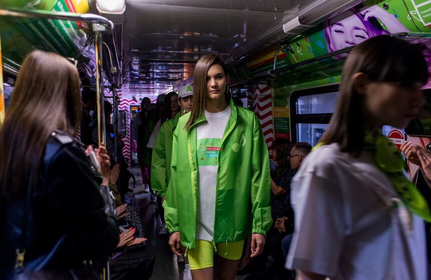 Во время поездки в таком поезде можно узнать об особенностях пения без музыкального аккомпанемента