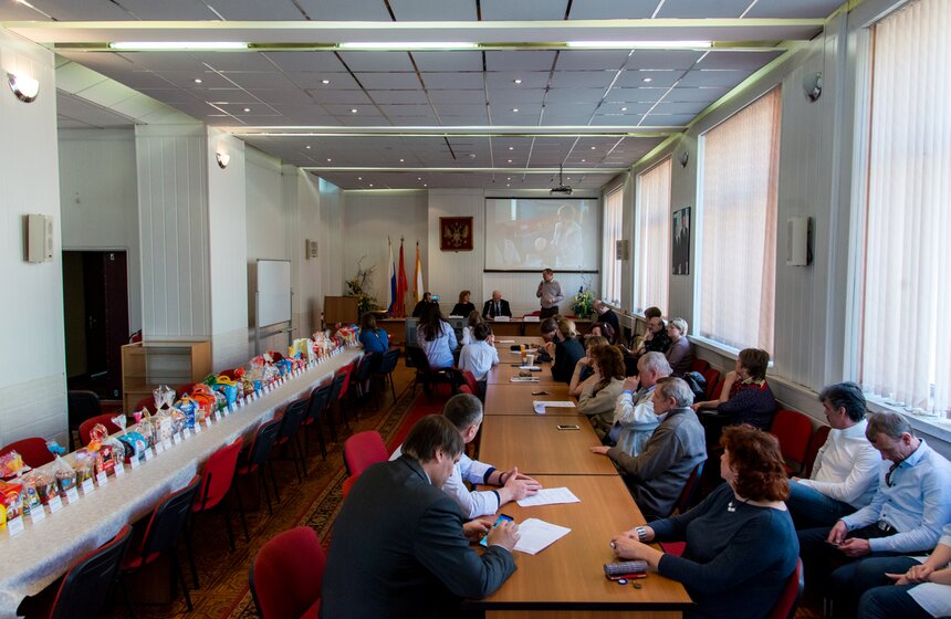 После долгих обсуждений комиссия смогла выбрать тройку лучших куличей