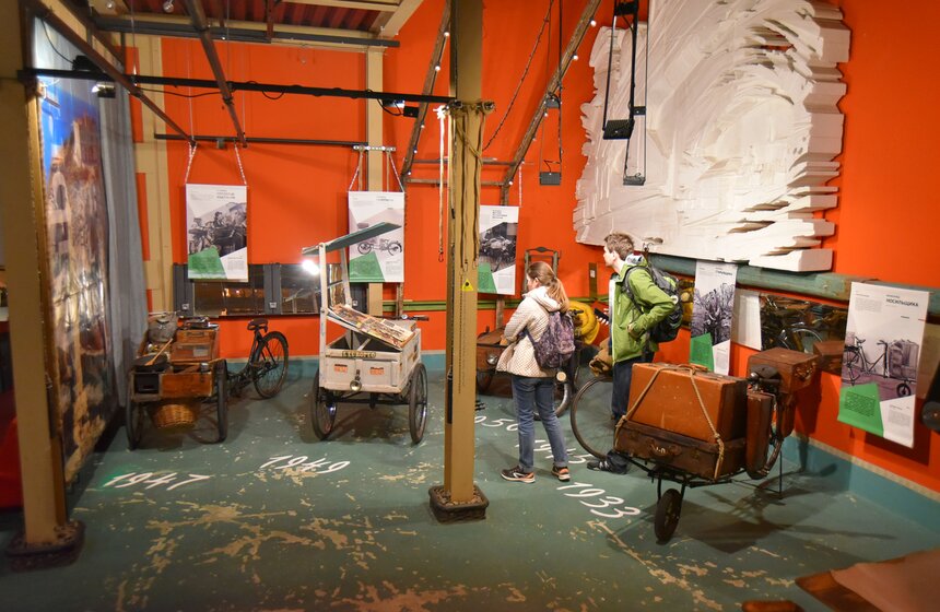 В Москве проходит выставка "Вся жизнь в одном велосипеде" 7 фото