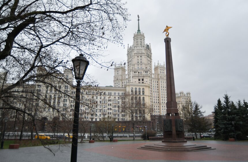 Пустая Москва. Как живет город после введения ограничений на передвижения 18 фото