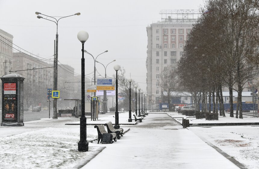 Снегопад обрушился на столицу в последний день марта 4 фото