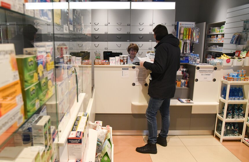 Работа волонтеров с гражданами на самоизоляции 8 фото