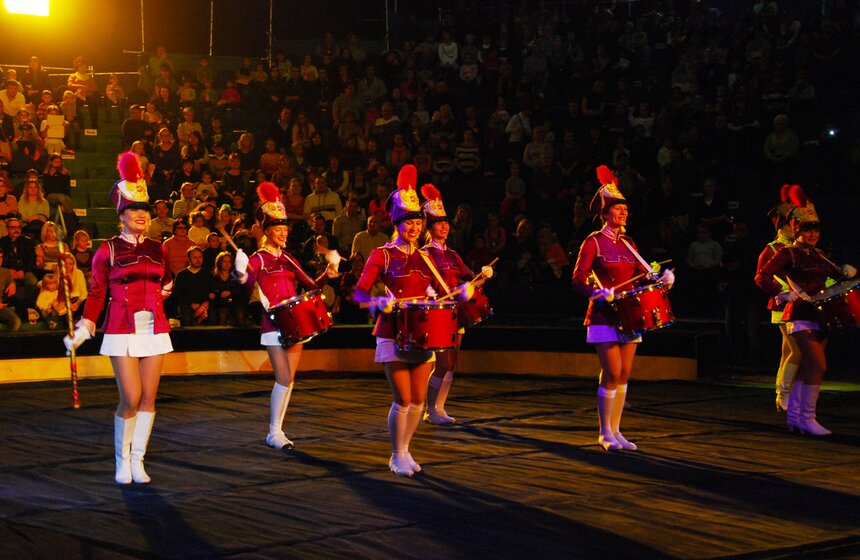 В "Сокольниках" открылся "Цирк огромных зверей" 2 фото