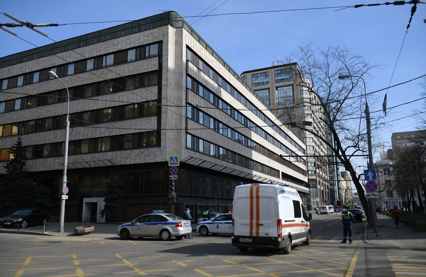 Взрыв в бизнес-центре на 2-й Брестской. Фото с места 8 фото