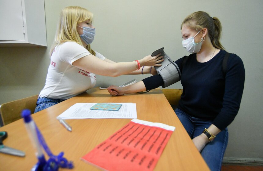 РНИМУ имени Пирогова проводит акцию "Добро у нас в крови" 19 фото