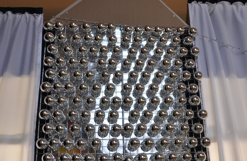 На ВВЦ открылась фабрика елочных игрушек 1 фото