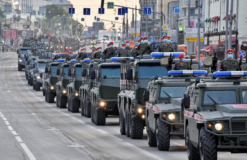 В Москве военная техника вышла на первую репетицию парада Победы 22 фото