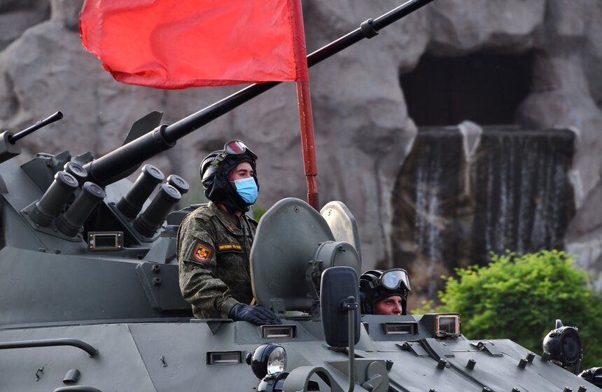 В Москве военная техника вышла на первую репетицию парада Победы 5 фото