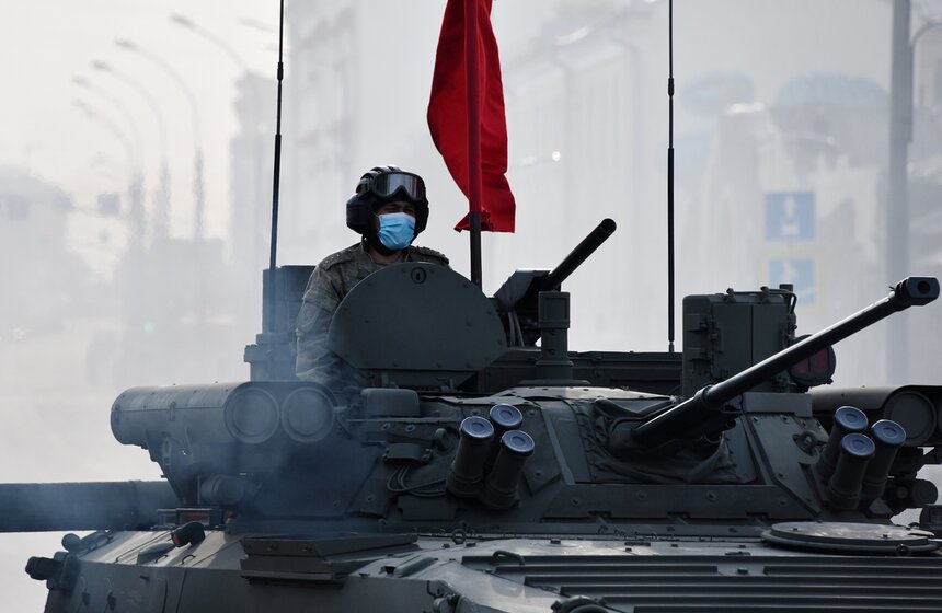 В Москве военная техника вышла на первую репетицию парада Победы 11 фото