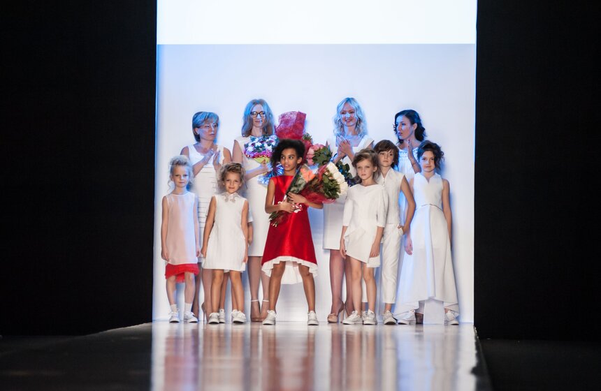 На Mercedes-Benz Fashion Week Russia прошел показ детской моды 6 фото