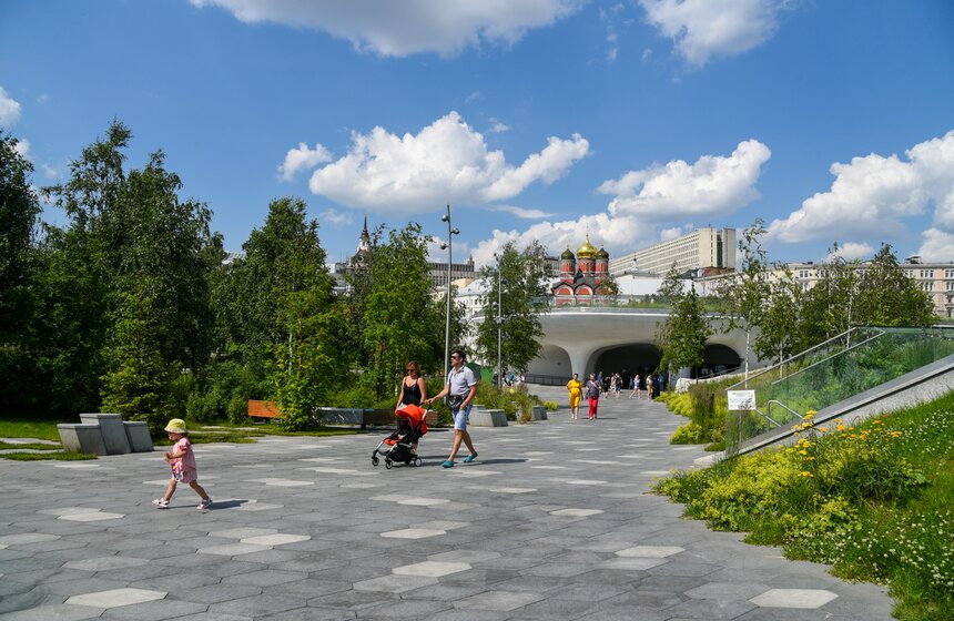 Парк "Зарядье" открылся для посетителей 7 фото