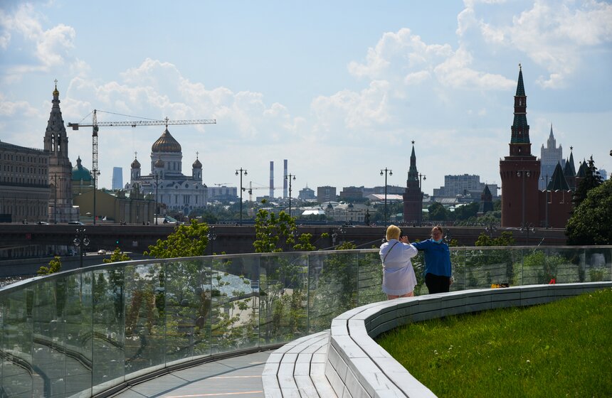 Парк "Зарядье" открылся для посетителей 5 фото