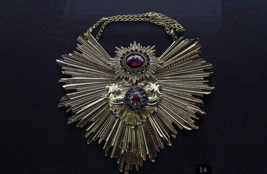 В ГМИИ им. Пушкина открылась выставка Валентина Юдашкина 6 фото