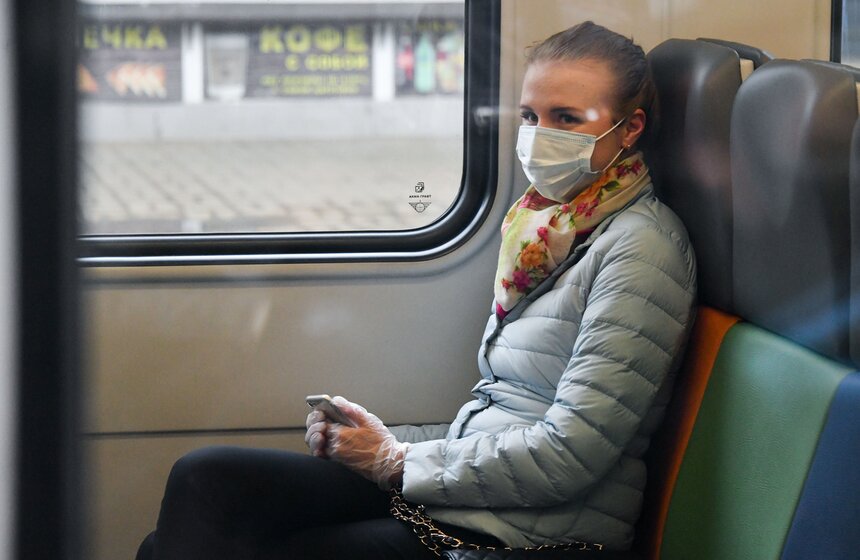 Как следят за соблюдением масочного режима в пригородных поездах 7 фото