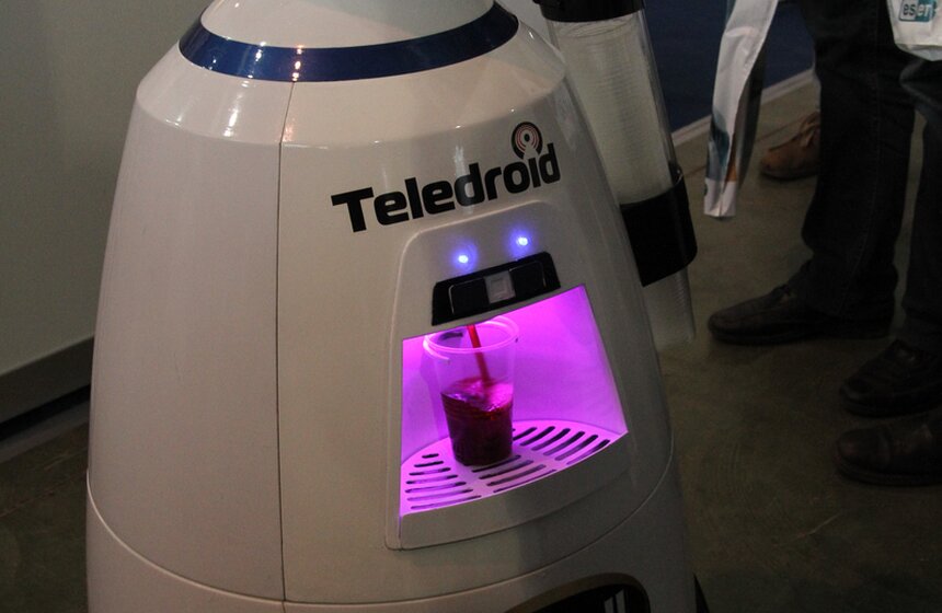 В парке "Сокольники" открылась выставка робототехники 1 фото