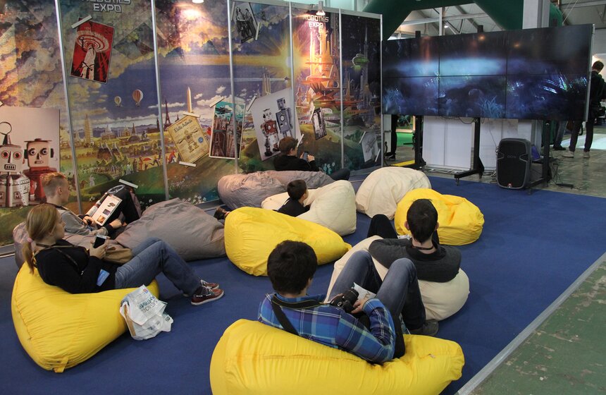 В парке "Сокольники" открылась выставка робототехники 13 фото