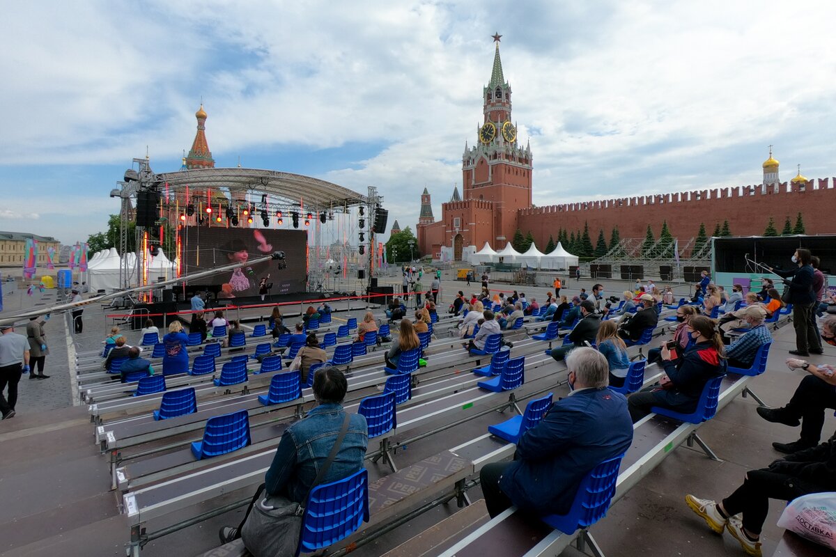 Сегодня на красной площади мероприятия в москве. Москва площадь сейчас. Красная площадь сегодня. События в Москве. Мероприятия в Москве сегодня на красной площади.