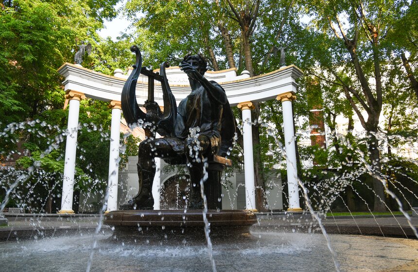 В столице начался сезон фонтанов 19 фото