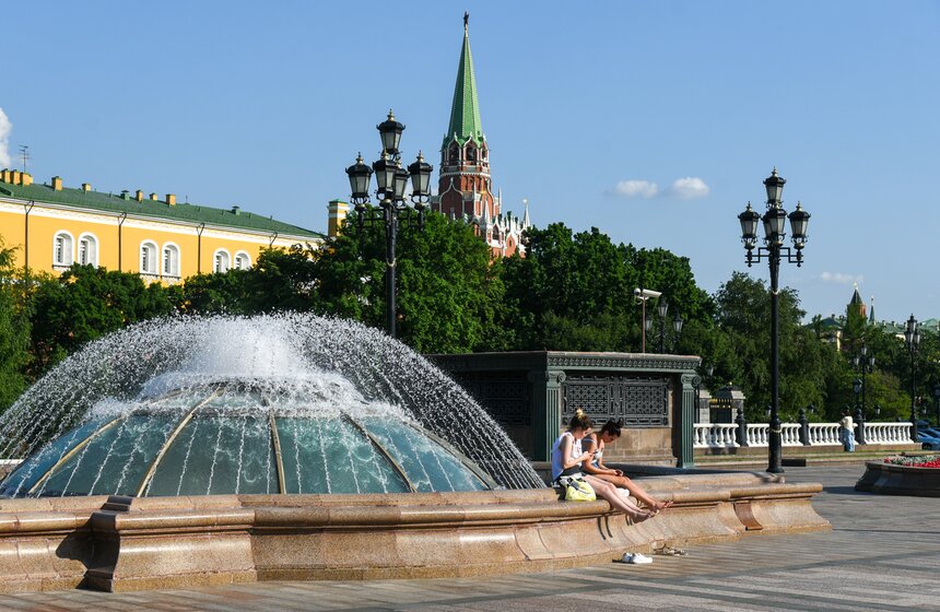 В столице начался сезон фонтанов 15 фото