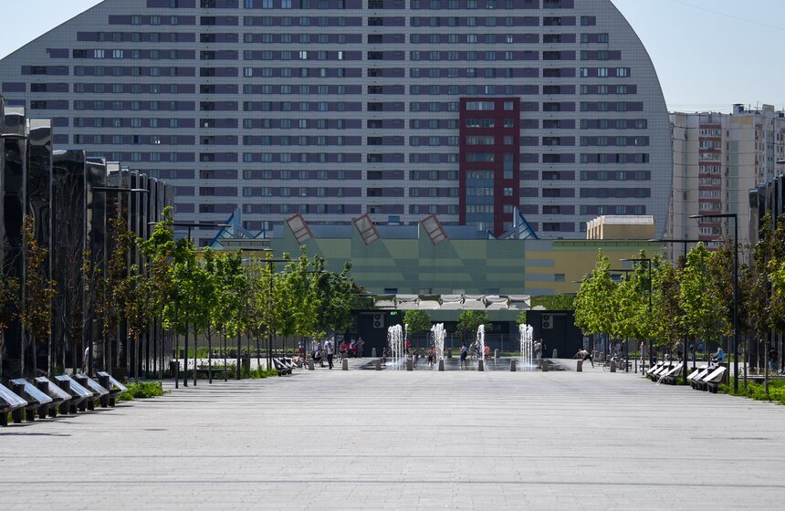 В столице начался сезон фонтанов 3 фото