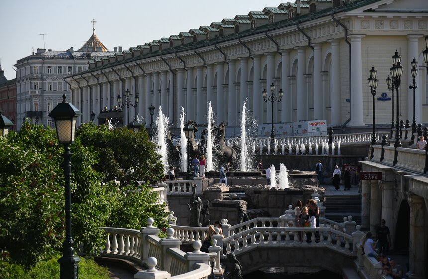 В столице начался сезон фонтанов 16 фото