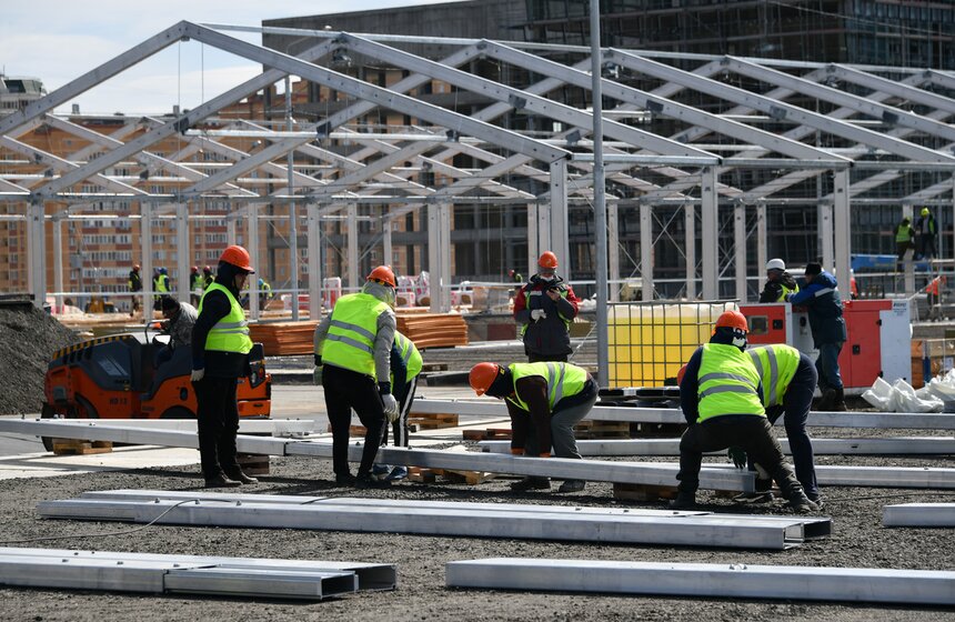 В Коммунарке строят временные корпуса для долечивания больных COVID-19 2 фото