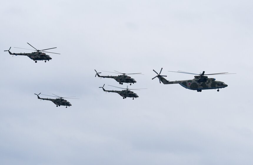 В Москве отрепетировали авиапарад на 9 Мая 2 фото