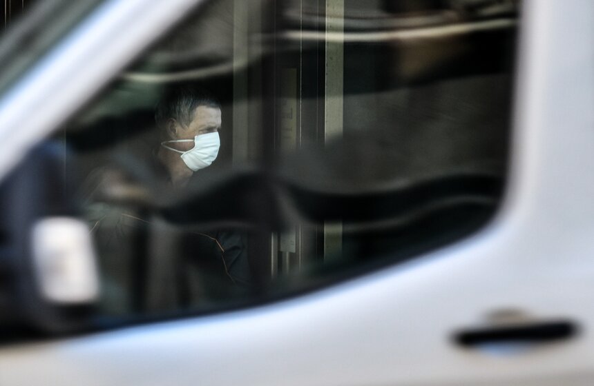 В Москве начал действовать обязательный масочный режим 1 фото