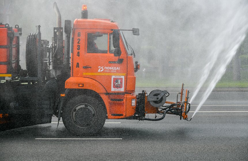 В Москве прошла восьмая масштабная дезинфекция 8 фото