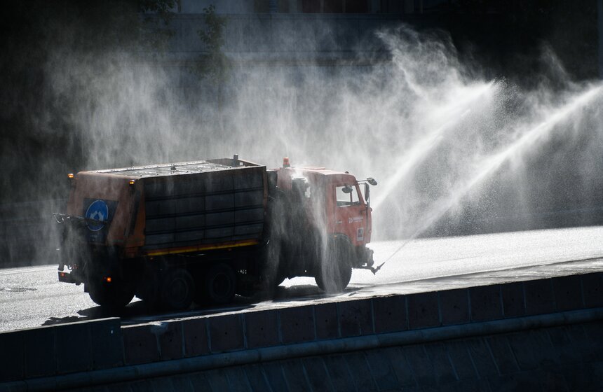 В Москве прошла восьмая масштабная дезинфекция 10 фото