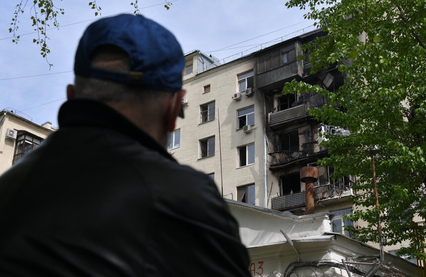 Как происходило тушение пожара в доме на Фрунзенской набережной 10 фото